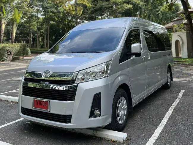 Toyota Commuter VIP van for rent in Chiang Rai